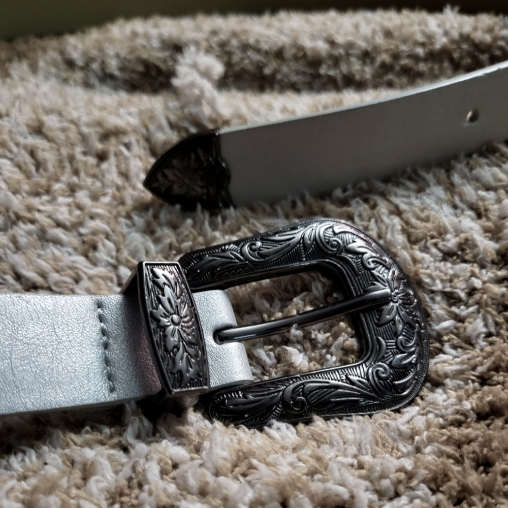Vince Camuto Belt